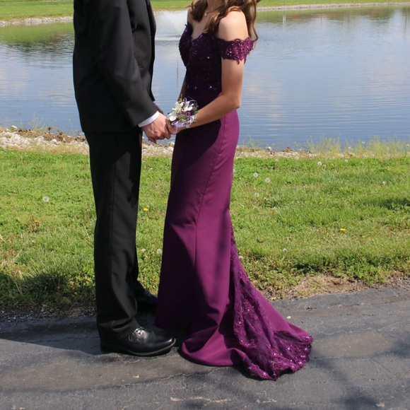 Prom Dress - Picture 2 of 4